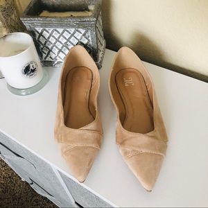 Journee Collection Blush Pointed Flats